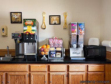 Super 8 By Wyndham Batesville Exterior photo