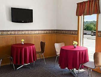 Super 8 By Wyndham Batesville Exterior photo